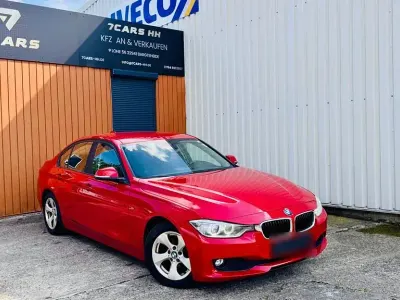 Gebraucht BMW 320 Efficient Dynamics 163 PS (119 kW) 2014 Rot Limousine