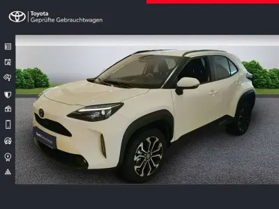 Neu Toyota Yaris Cross 131 PS (96 kW) 2025 Schwarz SUV