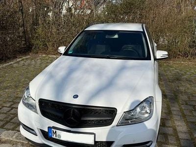 Usata Mercedes C220 170 CV (125 kW) 2012 Bianco Berlina