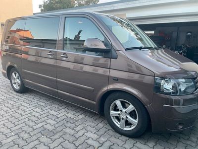 VW Caravelle