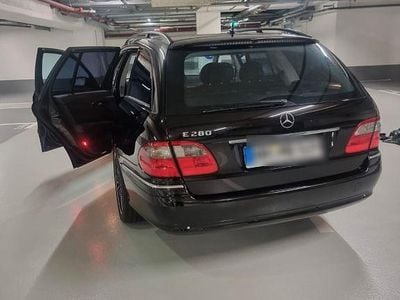 Gebraucht Mercedes E280 Avantgarde 231 PS (169 kW) 2007 Schwarz Kombi