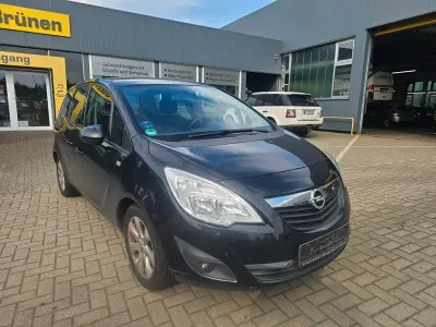 Gebraucht Opel Meriva Color Edition 120 PS (88 kW) 2012 Karbonschw graphitschw midnigh Van / Kleinbus