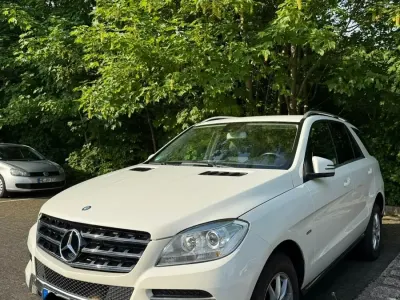 Gebraucht Mercedes ML250 204 PS (150 kW) 2012 Weiß SUV