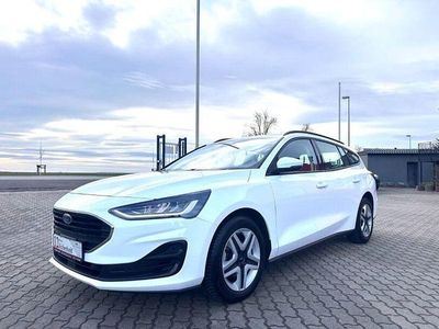 Gebraucht Ford Focus Cool & Connect 125 PS (91 kW) 2022 Andere Limousine