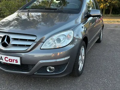 Gebraucht Mercedes B180 116 PS (85 kW) 2010 Mountaingrau  met. Van / Kleinbus