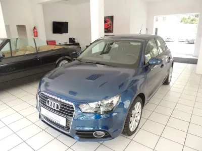 Gebraucht Audi A1 Sportback Attraction 122 PS (89 kW) 2013 Blau Kleinwagen