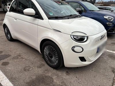 Gebraucht Fiat 500e 86 kW (118 PS) 2023 Weiß Kleinwagen