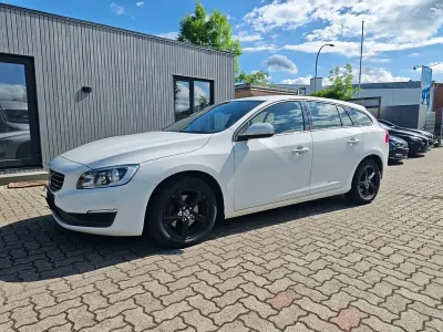 Gebraucht Volvo V60 Kinetic 136 PS (100 kW) 2014 Weiß Kombi