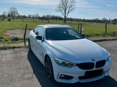 BMW 425