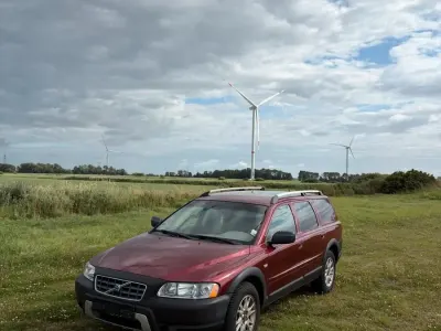 Gebraucht Volvo XC70 185 PS (136 kW) 2005 Rot Kombi