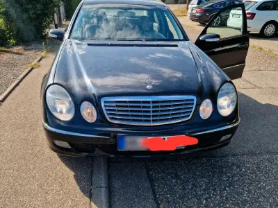 Gebraucht Mercedes E320 224 PS (164 kW) 2002 Schwarz Limousine