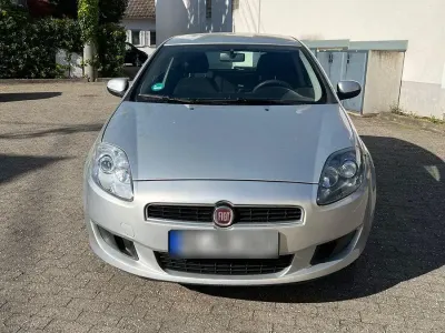Begagnad Fiat Bravo 90 HK (66 kW) 2012 Grå Halvkombi