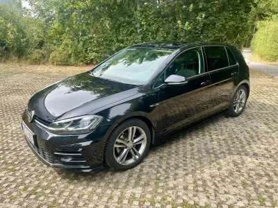 Gebraucht VW Golf VII Comfortline 150 PS (110 kW) 2018 Schwarz Limousine