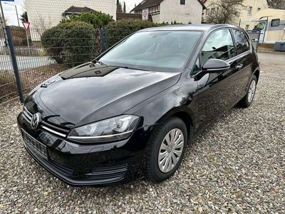 gebraucht VW Golf VII Trendline BMT Titanschwarz 3-türig