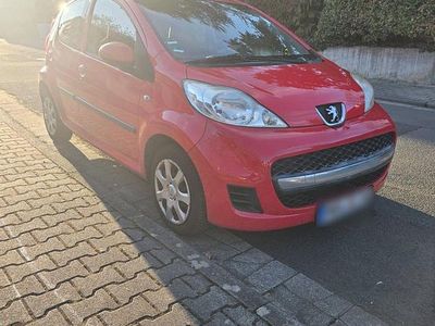 Gebraucht Peugeot 107 50 PS (36 kW) 2009 Rot Kleinwagen