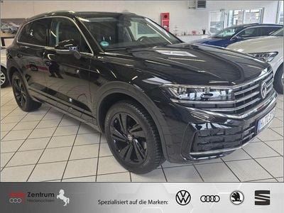 Gebraucht VW Touareg Elegance 231 PS (169 kW) 2024 Grenadilla black metallic SUV