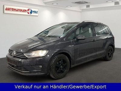 Grau Gebraucht 2015 VW Golf Sportsvan LOUNGE Van / Kleinbus | 6.299 € (Guter Preis)