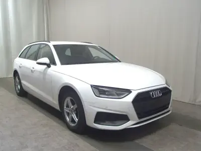 Używany Audi A4 Basis 136 KM (100 kW) 2022 Biały Kombi