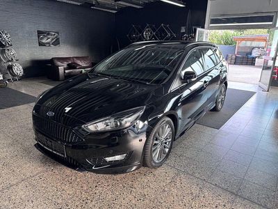 Gebraucht Ford Focus ST-Line 140 PS (102 kW) 2018 Schwarz Kombi