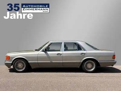 Brugt Mercedes 300 SE 179 HK (131 kW) 1987 Sølv Sedan
