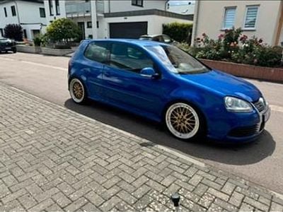 Begagnad VW Golf V R 250 HK (183 kW) 2007 Blå Sedan