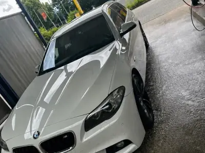 Gebraucht BMW 520 M Sport 184 PS (135 kW) 2014 Weiß Kombi
