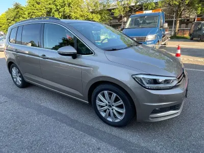 Gebraucht VW Touran Highline 190 PS (139 kW) 2017 Beige Van / Kleinbus