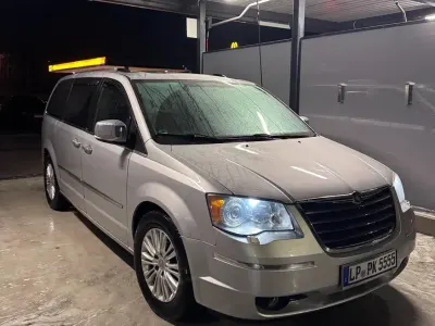 Gebraucht Chrysler Grand Voyager 163 PS (119 kW) 2008 Silber Van / Kleinbus