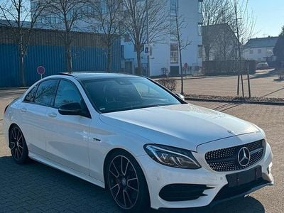 Begagnad Mercedes C450 AMG AMG 367 HK (269 kW) 2016 Vit Sedan