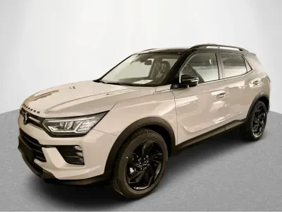 Neu KGM Korando 163 PS (119 kW) 2026 Beige SUV