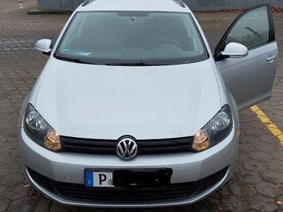 Silber Gebraucht 2010 VW Golf VI Comfortline Kleinwagen | 4.950 € (Fairer Preis)