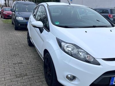 gebraucht Ford Fiesta 