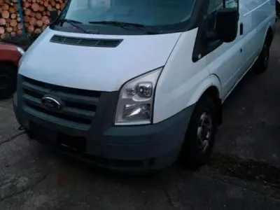 Używany Ford Transit 85 KM (62 kW) 2010 Biały Minivan