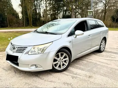 Gebraucht Toyota Avensis T2 150 PS (110 kW) 2009 Silber Kombi