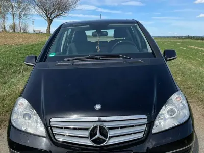 Gebraucht Mercedes A180 Avantgarde 109 PS (80 kW) 2010 Schwarz Van / Kleinbus