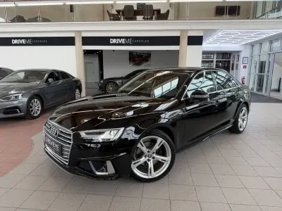 Używany Audi A4 S-Line 150 KM (110 kW) 2019 Czarny Sedan/Limuzyna