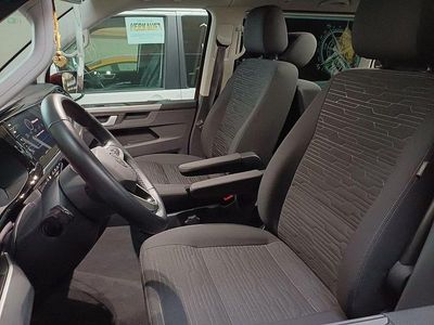 Gebraucht VW Multivan Comfortline 150 PS (110 kW) 2021 Rot Van