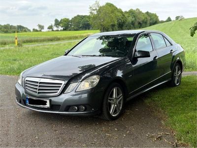 Mercedes E200