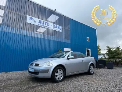 Gebraucht Renault Mégane Cabriolet Dynamique 135 PS (99 kW) 2005 Grau Cabrio