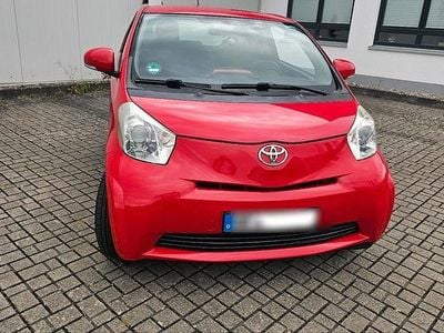 Toyota iQ
