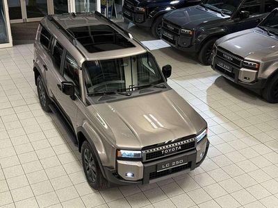 Nuova Toyota Land Cruiser Lounge 204 CV (150 kW) 2026 Marrone SUV