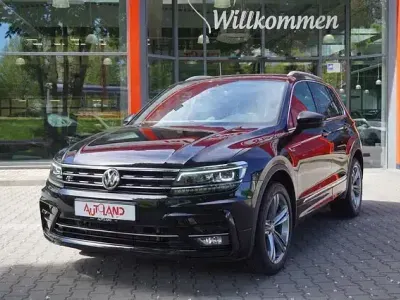 Second-hand VW Tiguan R-line 239 CP (175 kW) 2020 Negru SUV