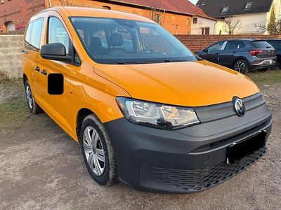 Gebraucht VW Caddy 122 PS (89 kW) 2021 Gelb Van / Kleinbus