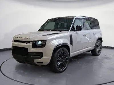 Neu Land Rover Defender 634 PS (466 kW) 2026 Grau SUV