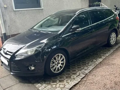 Gebraucht Ford Focus Titanium 150 PS (110 kW) 2011 Schwarz Kombi