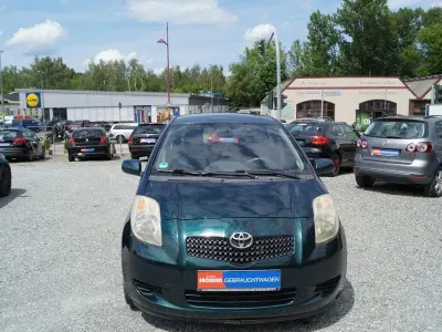 Gebraucht Toyota Yaris Sol 87 PS (63 kW) 2006 Grün Limousine