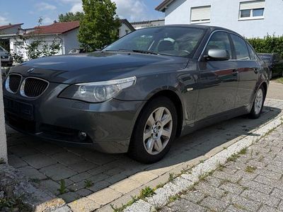 BMW 525