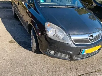 Gebraucht Opel Zafira 120 PS (88 kW) 2007 Schwarz Van / Kleinbus