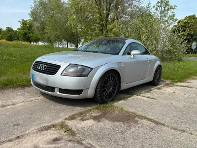 Używany Audi TT 179 KM (131 kW) 1999 Srebrny Coupe