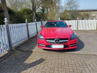 Gebraucht Mercedes 200 AMG 184 PS (135 kW) 2011 Rot Cabrio